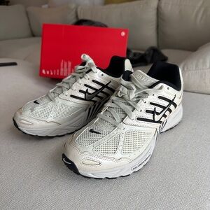 Nike Women’s Air Pegasus 2K5 sea glass / chrome phantom